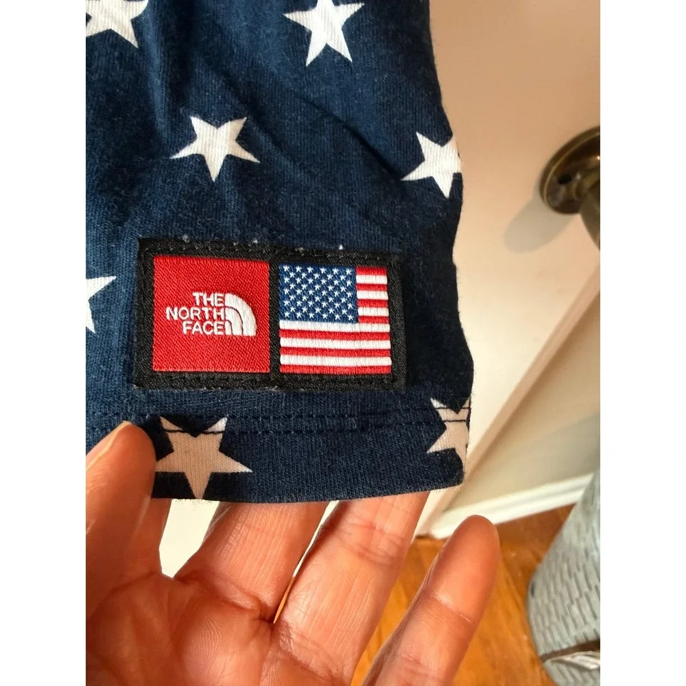 Women's medium red white and blue The North Face International Collection Tee - Picture 8 of 9